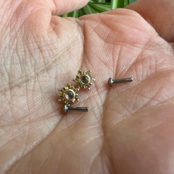 Gold & Crystal Studs - Picture 1 of 7